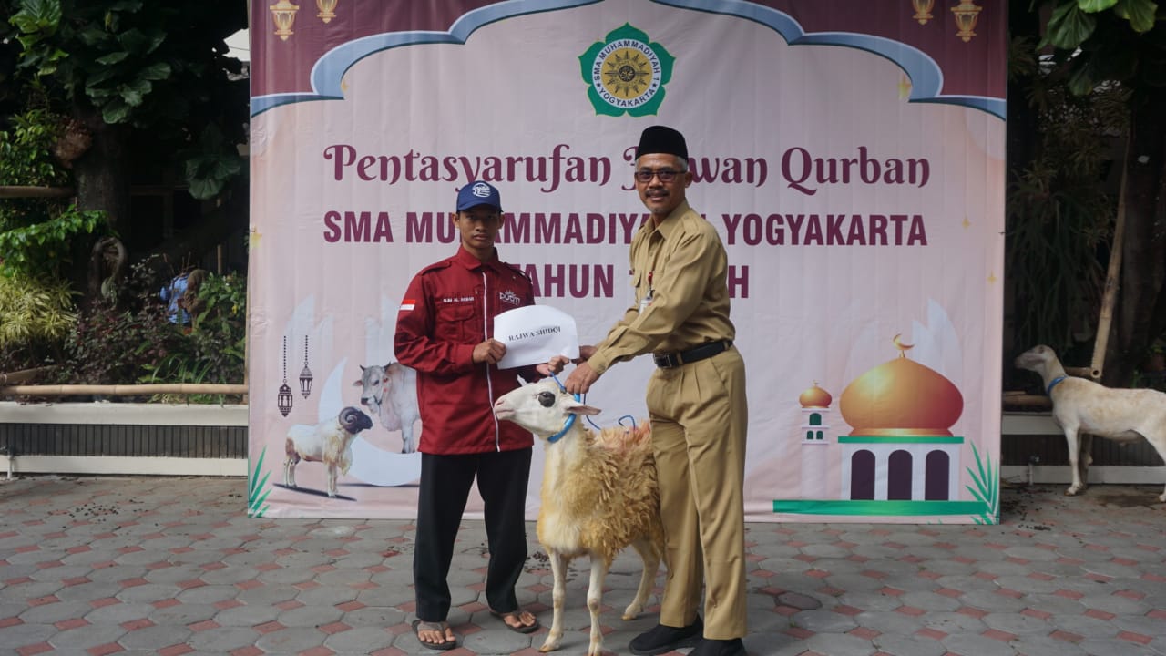 SMA MUHI SALURKAN 41 HEWAN QURBAN JELANG IDUL ADHA 1444 H