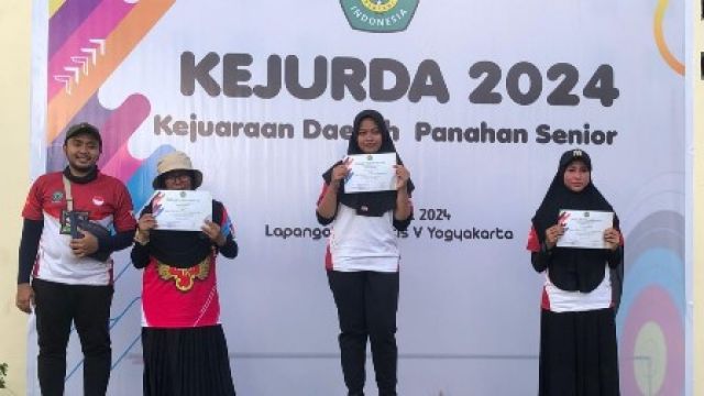 ARINI KEMBALI BORONG 4 EMAS LOMBA PANAHAN DIY