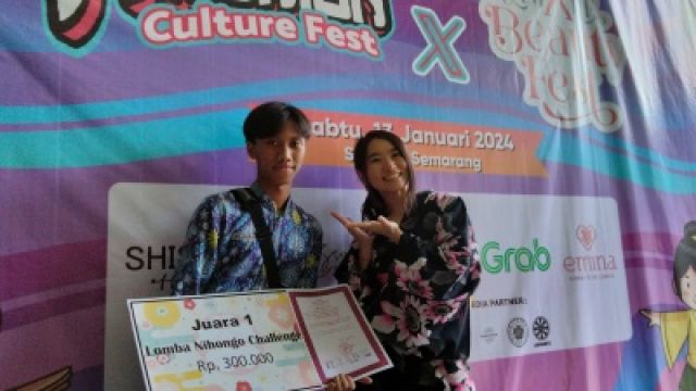 JAHFAL AHMADINAJID RAIH JUARA 1 LOMBA NIHONGO CHALLENGE