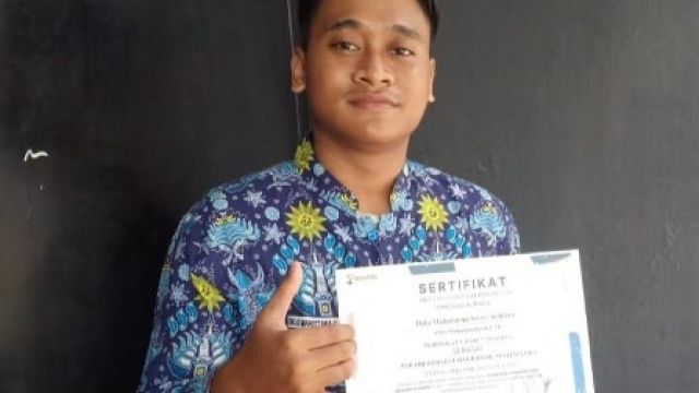 DELO SUKSES RAIH MEDALI PERAK OLIMPIADE MATEMATIKA
