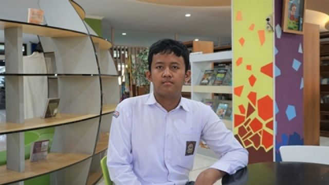 SPEKTAKULER MUHAMMAD ATHALLAH BORONG 4  MEDALI EMAS PRESMANESIA