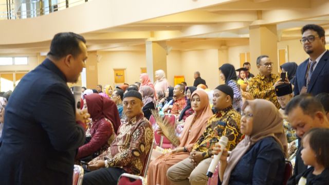 WISUDA