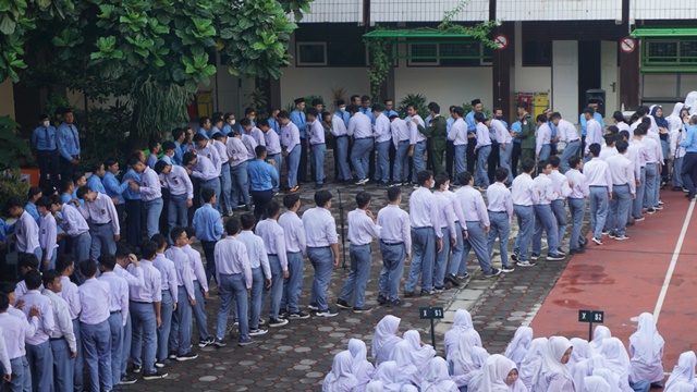 SMA MUHI GELAR UPACARA HARDIKNAS 2023 & SYAWALAN PESERTA DIDIK 